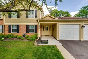 136 Wolcott Ct, Schaumburg, IL 60193 - Photo 2