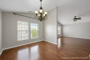 24902 Franklin Ln, Plainfield, IL 60585 - Photo 8
