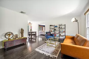 853 Happ Rd, Northfield, IL 60093 - Photo 2