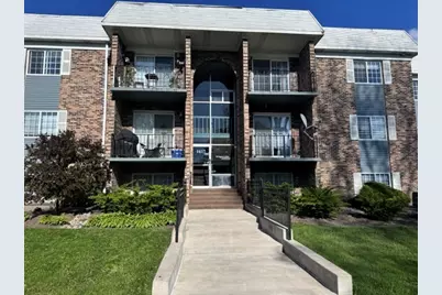 1617 N Windsor Drive #207, Arlington Heights, IL 60004 - Photo 1