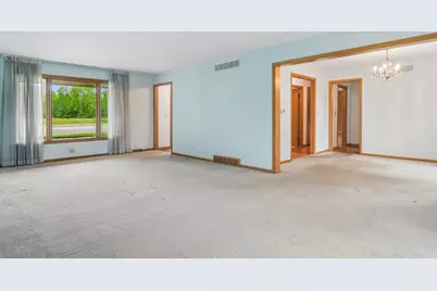 217 S Arlington Heights Road, Elk Grove Village, IL 60007 - Photo 6