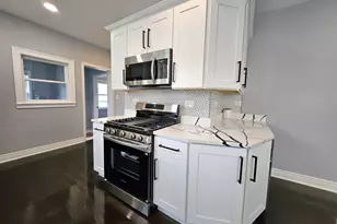 8819 S Carpenter St, Chicago, IL 60620 - Photo 24