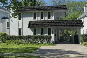 400 S Crescent Ave, Park Ridge, IL 60068 - Photo 1