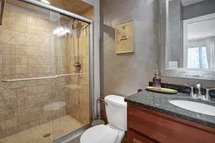 9335 Landings Ln, Des Plaines, IL 60016 - Photo 16