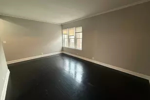 7344 N Damen Ave, Chicago, IL 60645 - Photo 2