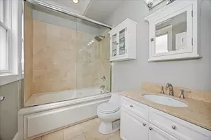 1951 W Melrose St, Chicago, IL 60657 - Photo 16