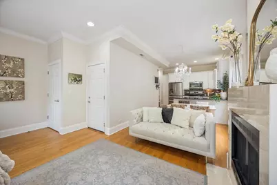 1951 W Melrose Street #2, Chicago, IL 60657 - Photo 4