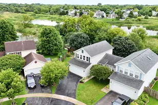 28701 Sawmill Ln, Lakemoor, IL 60051 - Photo 2