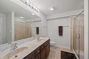125 Lakeview Dr, Bloomingdale, IL 60108 - Photo 6