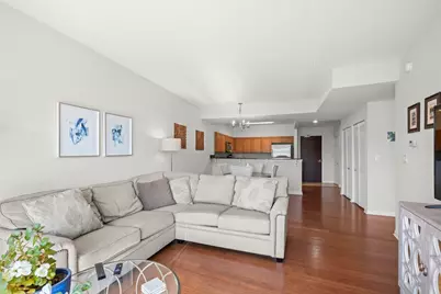 125 Lakeview Drive #301, Bloomingdale, IL 60108 - Photo 2