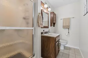 6923 Elder Ct, Bridgeview, IL 60455 - Photo 10