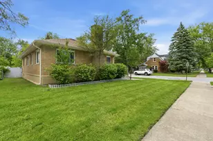 15000 Avers Ave, Midlothian, IL 60445 - Photo 2