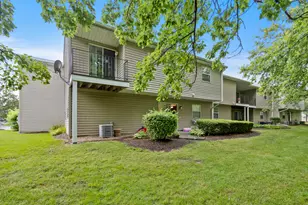 96 Gant Cir, Streamwood, IL 60107 - Photo 18