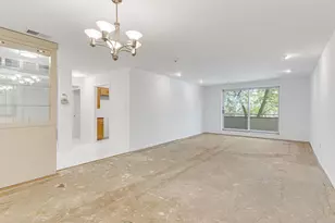 6400 N Cicero Ave, Lincolnwood, IL 60712 - Photo 8