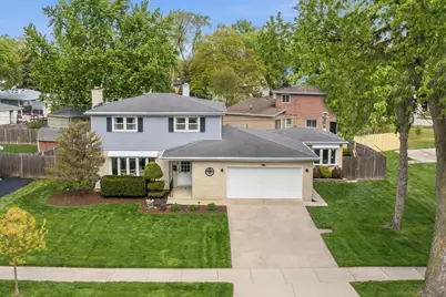 237 N Pioneer Drive, Addison, IL 60101 - Photo 1