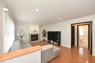 1634 E Forest Ave, Des Plaines, IL 60018 - Photo 6
