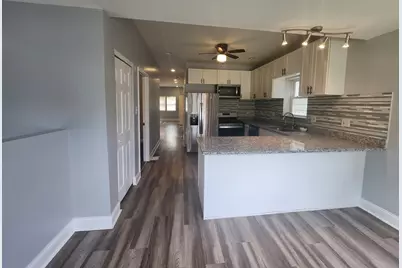 2102 W 68th Place, Chicago, IL 60636 - Photo 6