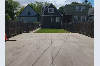 2102 W 68th Place, Chicago, IL 60636 - Photo 10