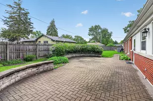 180 Alschuler Dr, Aurora, IL 60506 - Photo 20