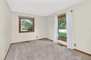180 Alschuler Dr, Aurora, IL 60506 - Photo 16