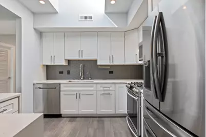 635 Perrie Drive #604, Elk Grove Village, IL 60007 - Photo 2