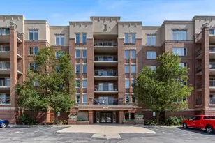 635 Perrie Dr, Elk Grove Village, IL 60007 - Photo 1