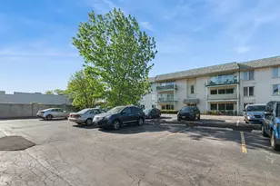4716 W 106th Pl, Oak Lawn, IL 60453 - Photo 16