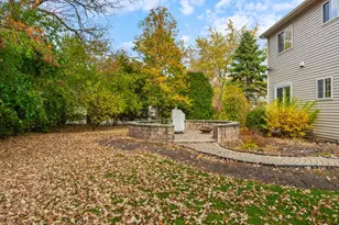 722 Aster Dr, Gurnee, IL 60031 - Photo 34