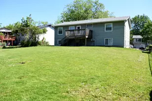 7040 Meadowbrook Ln, Hanover Park, IL 60133 - Photo 22