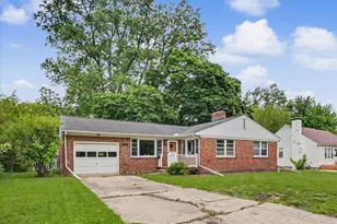 311 Flora Dr, Champaign, IL 61821 - Photo 2
