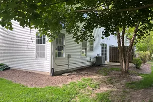 460 Lancaster Dr, Pingree Grove, IL 60140 - Photo 16