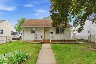 220 Park Dr, Joliet, IL 60436 - Photo 1