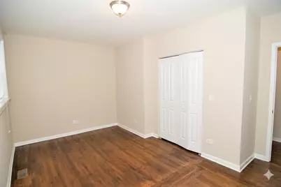 2065 W Jarvis Avenue #3E, Chicago, IL 60645 - Photo 8