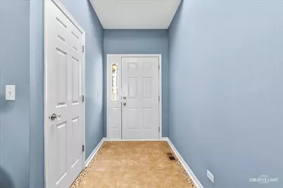457 Jamestown Court, Aurora, IL 60502 - Photo 2