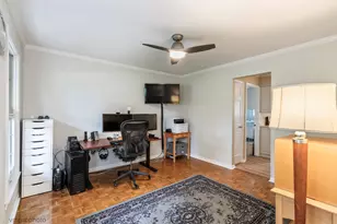 1059 W Chatham Dr, Palatine, IL 60067 - Photo 18