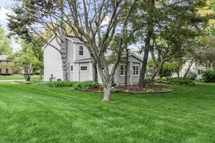 1059 W Chatham Dr, Palatine, IL 60067 - Photo 38