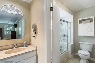 1059 W Chatham Drive, Palatine, IL 60067 - Photo 24