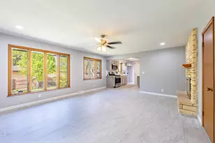 828 Tamarack Ln, Rockford, IL 61107 - Photo 14