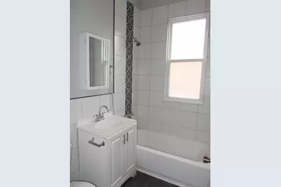 5715 S Sangamon Avenue #2, Chicago, IL 60621 - Photo 2