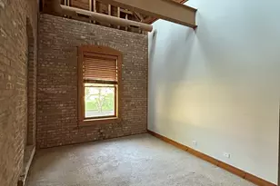 266 Hutchins Ct, Woodstock, IL 60098 - Photo 10