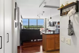 5415 N Sheridan Rd, Chicago, IL 60640 - Photo 2