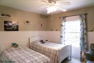 251 Millington Ln, Aurora, IL 60504 - Photo 20