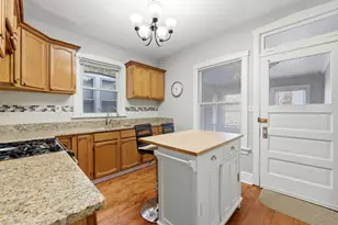 5135 W Melrose St, Chicago, IL 60641 - Photo 10