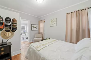 5135 W Melrose St, Chicago, IL 60641 - Photo 14