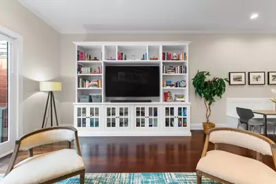 1716 W Wolfram Street, Chicago, IL 60657 - Photo 12