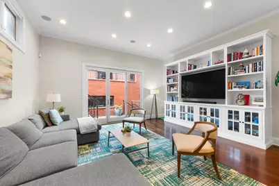1716 W Wolfram Street, Chicago, IL 60657 - Photo 10