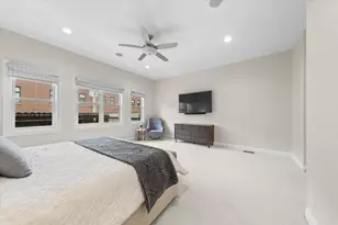 1716 W Wolfram St, Chicago, IL 60657 - Photo 20