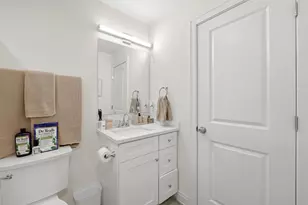 2342 N Lawndale Ave, Chicago, IL 60647 - Photo 12