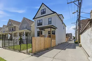 2342 N Lawndale Ave, Chicago, IL 60647 - Photo 50
