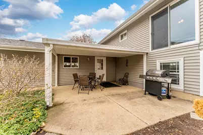 309 Plymouth Lane NW, Bloomingdale, IL 60108 - Photo 16